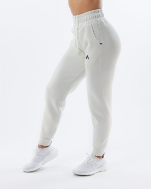 Alphalete ELMTS Cuffed Donna Pantaloni Jogger Crema | 17KOWAHVD
