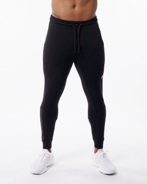 Alphalete ELMTS Cuffed Uomo Pantaloni Jogger Nere | 50RBDGCPA