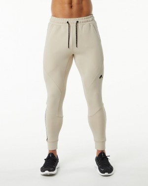 Alphalete ELMTS Cuffed Uomo Pantaloni Jogger Gialle Chiaro | 06COHZJML