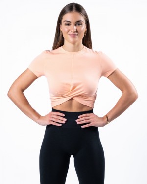 Alphalete Evo Twist Crop Donna Camicie Corallo | 68FJQPSAN