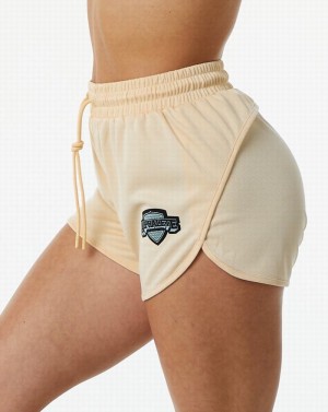 Alphalete Varsity 3.25" Donna Pantaloncini Marroni | 81LQOCSHT