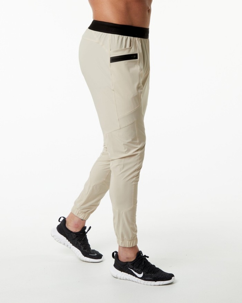 Alphalete Studio Uomo Pantaloni Jogger Gialle Chiaro | 82BAWJMYR