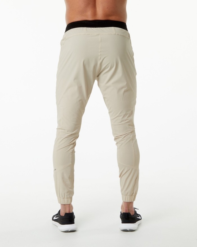 Alphalete Studio Uomo Pantaloni Jogger Gialle Chiaro | 82BAWJMYR